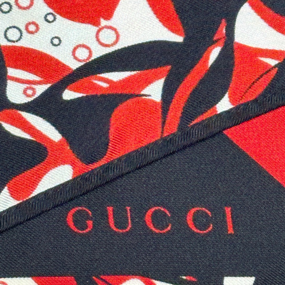 WOW Poshmark - Authentic Gucci Silk Scarf